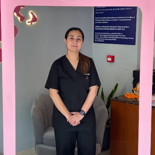 Dr. Anshika Lekhi